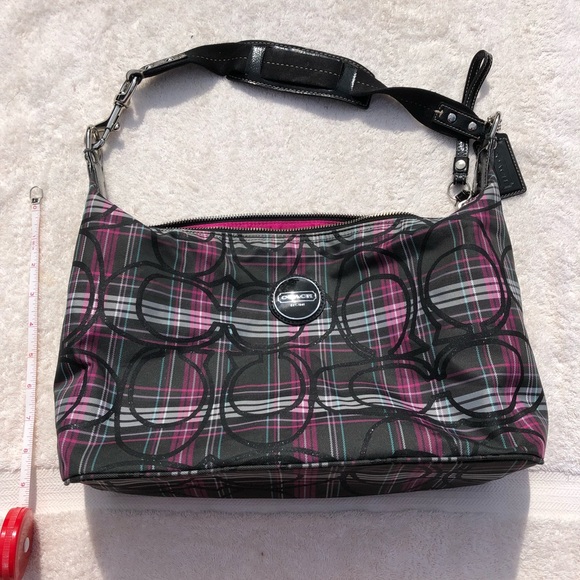 Coach plaid shoulder bag. Excellent condition. - Picture 2 of 8
